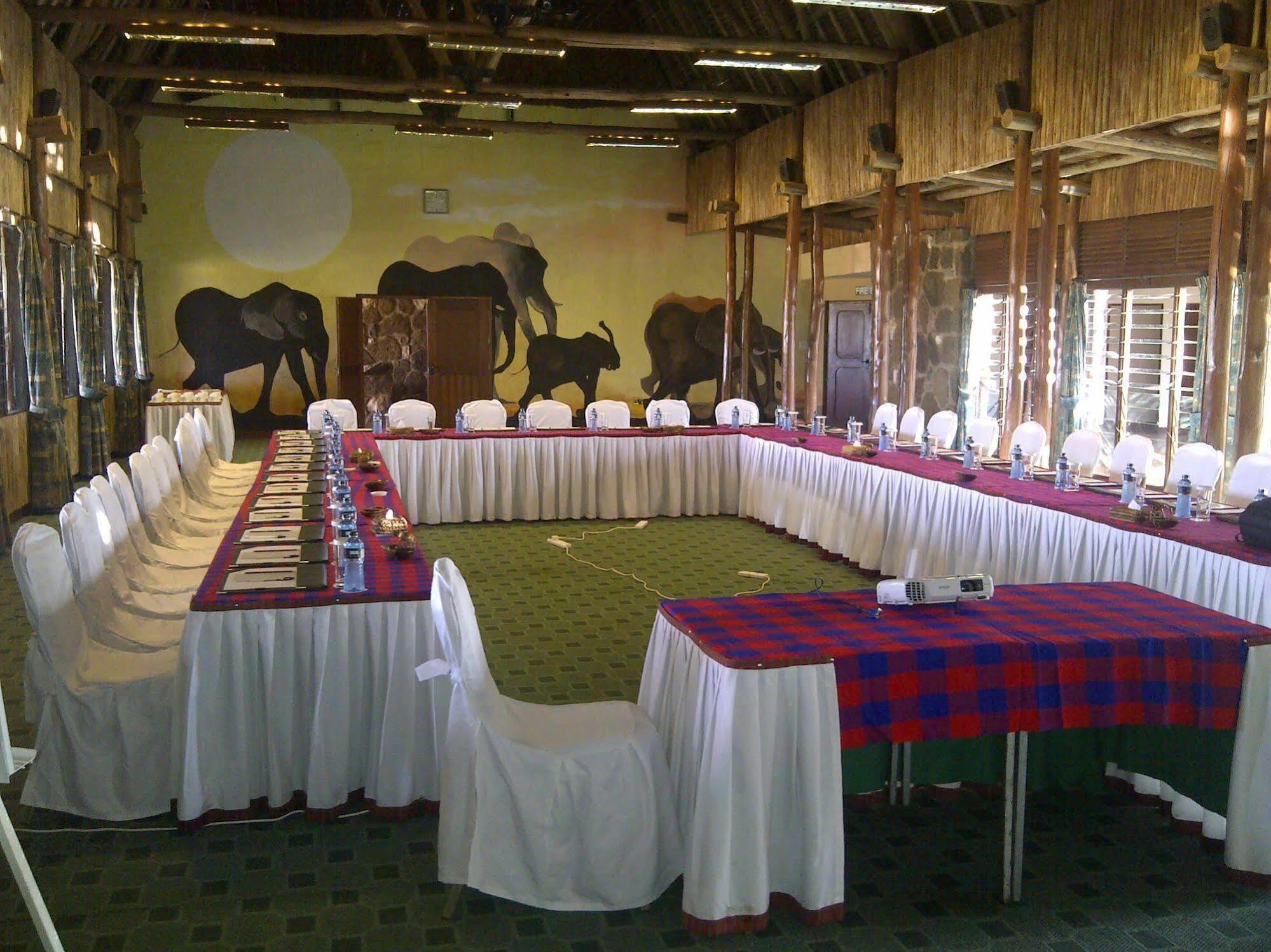 Kilaguni Serena Safari Lodge Tsavo Экстерьер фото